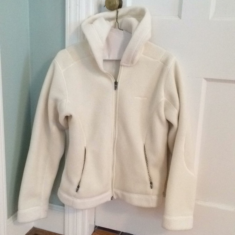 Women’s Patagonia synchilla hooded  fleece jacket